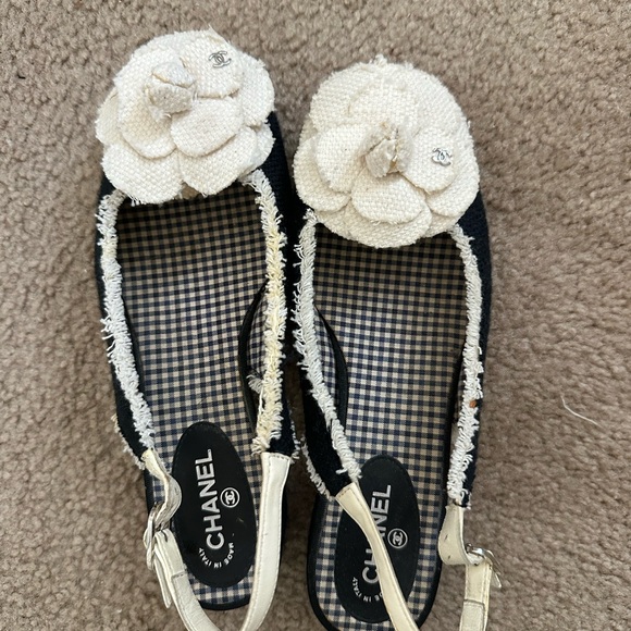 CHANEL Shoes - CHANEL Black and Cream Floral Flats
